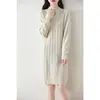 Vestido de punto para mujer Otoño e Invierno Abrigo Cuello semi-alto Holgado Manga larga Color Sólido Básico Vestido Suéter de longitud media