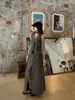 Elegante Conjunto de Traje Retro con Chaleco Gris sin Mangas y Falda de Verano con Abertura para Mujer, Conjunto de Dos Piezas con un Toque de Alta Gama