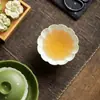 Mandarina Verde Pequeña Glaseada con Oro, Taza de Cerámica de Flor de Loto Verde Kumquat, Taza Cónica de Boca de Flor, Taza de Té, Taza Individual de Maestro, Taza Personal para Cata de Té