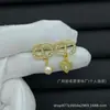 Brincos Dior/Dior Nova Estrela do Mar Retro Letra Cd Corrente Cravejada de Diamantes Versátil Europeu e Americano Atacado