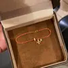Pulseira de Corda Vermelha Trançada, Pulseira Cruzada de Luxo Leve e de Alta Qualidade para Mulheres, Transferência do Ano de Nascimento, Pulseiras de Nicho para Melhores Amigas, Atacado