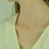 Libro de Caperucita Roja Mismo Estilo Letra M Collar Francés Lujo Ligero Diseño de Nicho Cadena Avanzada para Clavícula Femenina Venta Directa de Fábrica
