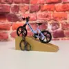 Chaveiro dedo bicicleta dedo skate bicicleta oito chaveiro fecho lagosta joias brinquedos transfronteiriços