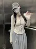 Camiseta base de mujer de otoño e invierno de longitud corta, forrada de forro polar y engrosada, hecha de terciopelo alemán, con hombros normales, camiseta de manga larga, top ajustado, adecuada para usar como prenda exterior
