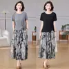 Vestido de Mãe Moderno de Manga Curta 2026 Verão Roupas para Mulheres de Meia-Idade Elegante e Rejuvenescedor Vestido Estiloso de Comprimento Médio
