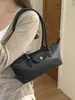 Bolso tote de estilo francés con nicho y asa larga, nuevo diseño de moda, bolso baguette de alta calidad, moderno y versátil, perfecto para llevar debajo del brazo