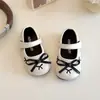 Sapatos de Couro Estilo Pequena Dama Bebê Recém-nascido Pequeno Fragrância 2025 Primavera Outono Novo Solado Macio Laço Sapatos Doces de Princesa Criança Pequena Sapatos Individuais