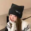 Bonito gorro de orejera versátil para mujer, cálido y sencillo, gorro pequeño a prueba de frío, hace que la cara se vea más pequeña, adecuado para otoño e invierno