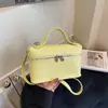 Bolsa Feminina Novo Estilo 2025 Primavera e Verão Moda Simples Bolsa Quadrada Pequena Estilo Coreano Nicho High-End Versátil Bolsa Transversal