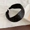Elegante diadema de satén con pedrería ajustable, delicada pedrería brillante, diadema de ala ancha, tocado de tela de lujo ligero para uso diario