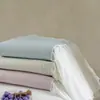 2026 Nuevo Modelo Pe Enfriamiento Hielo Frijol Cama Falda de Cama Estilo Alfombra Juego de Tres Piezas Verano Sueño Rosa - Escena Dos