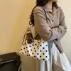Bolso de un solo hombro, 2026 moderno exquisito súper popular nuevo estilo, bolso de moda nicho estilo coreano para commuting para mujeres