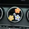 Clipe Aromaterapia Saída de Ar do Carro Clipe de Fragrância Perfume Flor de Cinco Pétalas Fofa Flor de Resina Decoração Saída de Ar Suprimentos Mulheres