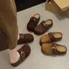 Zapatos Casuales Versátiles de Suela Gruesa con Plataforma Oculta, Cerrados, sin Cordones, Estampado de Leopardo, Estilo Birkenstock, para Mujer, Otoño 2026