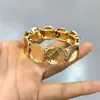 Pulseira elástica de disco geométrico plissado metálico, nova pulseira de acessório de mão minimalista de nicho transfronteiriço de alta resistência