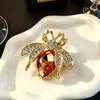 Broche Abelha Diamante Flash Corsage Elegante Versátil Personalidade Fivela Anti-reflexo Design de Nicho Luxo Leve Acessórios para Terno Atacado