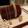 Collar Colgante de Cobre Chapado en Oro Estilo Familia Zhou con Artesanía Antigua, Diseño de Cintura Delgada, Cadena para Clavícula, Regalo para Novia