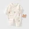Ropa de bebé de algodón puro cosida sin huesos con diseño de mariposa Ropa exterior clase A ropa elegante para bebé ropa de primavera algodón puro manga larga