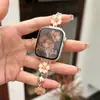Correa de Metal para Reloj Cadena de Cinco Flores de Colores para Mujer Adecuada para Apple Watchs987 Pulsera de Hada Primavera y Verano Creativa