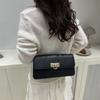 Bolsa Quadrada Pequena Retrô Casual 2026 Nova Tendência de Moda Bolsa de Ombro Bolsa Feminina Moda Simples Casual Bolsa de Axila