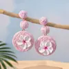 Aretes Florales Hechos a Mano de Rafia Estilo Festivo, Aretes Étnicos de Gama Alta de Nicho, Aretes Únicos y Hermosos al por Mayor