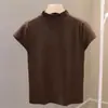 Top de color liso ajustado de alta gama, nuevo modelo 2026, de punto de manga corta con cuello semi-alto, prenda exterior elegante y sencilla de manga corta
