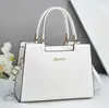 Bolsa de Maternidade Atraente Mais Fácil de Combinar Nova Moda Verão 2025 Bolsa de Mão Popular para Mulheres de Meia-Idade Bolsa de Ombro Transversal