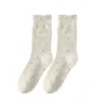 [Dropshipping] Meias femininas de cano médio com acabamento em renda, adequadas para primavera, outono e verão, apresentando um design fino e respirável com bordas franzidas
