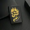 Patrón de dragón dorado encendedor de queroseno a prueba de viento rueda de metal para afilar impresión a color fábrica de metal directo regalo venta al por mayor publicidad