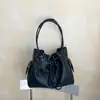 Bolso retro esmerilado de moda para mujer, nuevo modelo 2026, bolso de hombro cruzado de gran capacidad para el trabajo, bolso tote tipo cubo casual