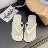 Chanclas de Nuevo Estilo para Mujer, Calzado de Verano para Exteriores, Sandalias Planas Versátiles de Moda, Pantuflas de Playa de Suela Suave, Venta al por Mayor