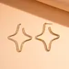 Brincos Minimalistas Europeus e Americanos Transfronteiriços de Prata com Estrela Vazada, Brincos Simples com Sensação de Luxo Leve e Alto Padrão, Acessórios de Orelha Versáteis para Atacado