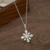 Collar de cadena de clavícula con copo de nieve electrochapado en oro auténtico 2024 para mujer, estilo coreano, con microincrustaciones de circonita, elegante y súper llamativo.