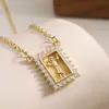 Aogu Transfronteiriça Simples Versátil Cobre Banhado a Ouro 18K Zircônia Incrustada Pingente Quadrado Vazado Colar para Mulheres Corrente de Clavícula Única