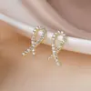 Venta de Liquidación Moda Personalidad Pendientes con Forma de Corazón Edición Limitada de Nicho Pendientes Únicos para Mujer con un Toque de Lujo Al por Mayor