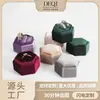 Caja de Joyería de Terciopelo Personalizada Caja de Embalaje para Anillos Caja Hexagonal para Anillos Joyería Joyería Caja de Regalo para Joyería Caja de Joyería Caja para Anillos