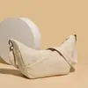 Nuevo bolso de hombro de pana para mujer, simple y versátil, adecuado para ir al trabajo, con un diseño elegante y único, un bolso de moda con forma de bollo