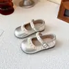 Zapatos de Princesa para Niñas 2026 Primavera y Otoño Mary Jane de Piel Suela Suave Zapatos Individuales para Niños con Encaje y Decoración de Perlas