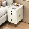 Mesita de noche ultradelgada y de tamaño pequeño con diseño de losa de roca, que presenta un estilo inteligente, minimalista y moderno, hecha de madera maciza, ofreciendo un toque de lujo y adecuada para dormitorios del hogar como un mueble de noche multifuncional