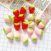 Enfeites de Resina de Morango Três Cores em Miniatura Simulada, Pingentes de Brinco de Cola de Creme DIY Feitos à Mão, Acessórios Decorativos