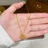 Estilo Palacio Retro Francés Moda y Exquisito Temperamento Versátil Collar de Cuatro Hojas con Circonita Cadena para Clavícula de Lujo Ligero Gama Alta