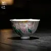 Diseño de jardín de primavera con peonías pintadas a mano por Maoji en morado brumoso, taza maestra de cerámica de alto valor con forma de flor para uso doméstico, parte del juego de té Kung Fu