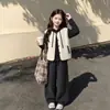 Conjunto de Otoño/Invierno para Niñas Estilo Coreano Moda Casual Chaleco Para Superponer Sudadera con Capucha de Felpa Pantalones de Pierna Ancha Conjunto Suelto de Tres Piezas