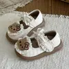 Sapatos de Princesa para Meninas 2026 Novos Sapatos de Couro de Primavera para Crianças para Usar com Vestidos Sapatos Brancos Sola Macia Sapatos de Salto