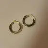 Pendientes de aro de acetato de color ámbar retro a la moda, sencillos y elegantes, versátiles, con un estilo único de 'dinero viejo' y efecto degradado