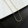 Collar de amor hueco de acero de titanio resistente a la decoloración para mujer, colgante de amor con diseño de nicho de lujo ligero, cadena de clavícula de temperamento versátil