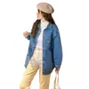 Foto real en stock material grueso 2025 versión coreana diseño nicho bordado de oso camisa de mezclilla otoño e invierno nuevo algodón para mujer