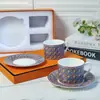 Conjunto de Xícara e Pires de Café Transfronteiriço, Pequena Xícara de Café Italiana de Luxo Estilo Europeu, Conjunto de Xícaras de Cerâmica Exquisite Estilo Ins Presente