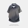 2026 Verão Novo Estilo de Hong Kong Tamanho Grande Camiseta Masculina Falsa de Duas Peças Manga Curta com Gola Dobrável Pulôver Camisa Polo para Homem
