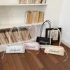 Bolso de Axila con Lunares de Diseño de Nicho, Moderno y Versátil, Bolso de Mano de Moda, Fresco y Dulce, Elegante Bolso Baguette